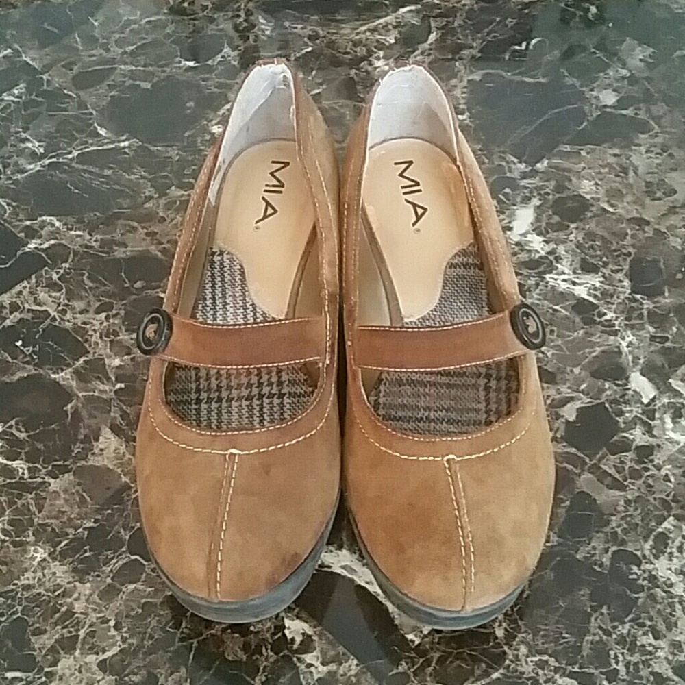 Mia swade Mary Jane wedge's